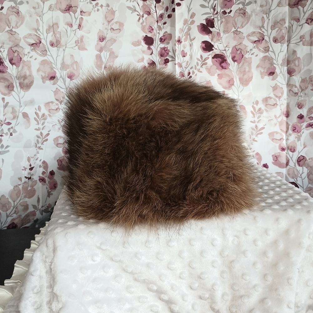 Fur Hat - Picture 9 of 14
